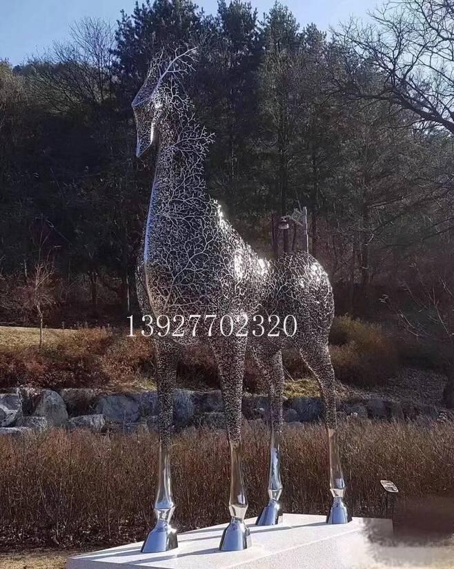 不銹鋼動物雕塑 園林景觀不銹鋼鏤空編織馬造型雕塑小品產(chǎn)品展示
