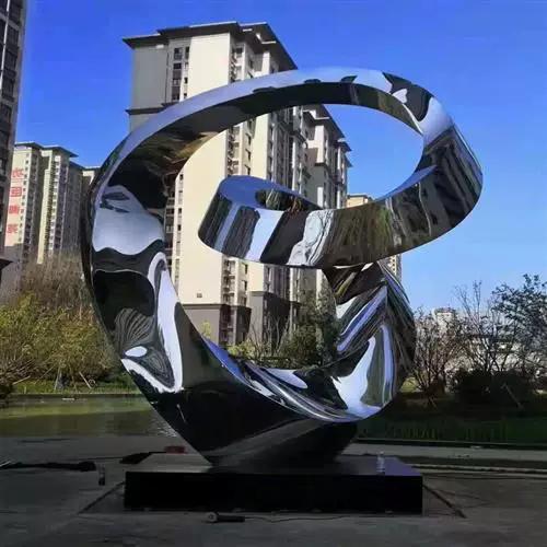 不銹鋼鏡面雕塑 戶外園林與校園景觀中的創意金屬藝術